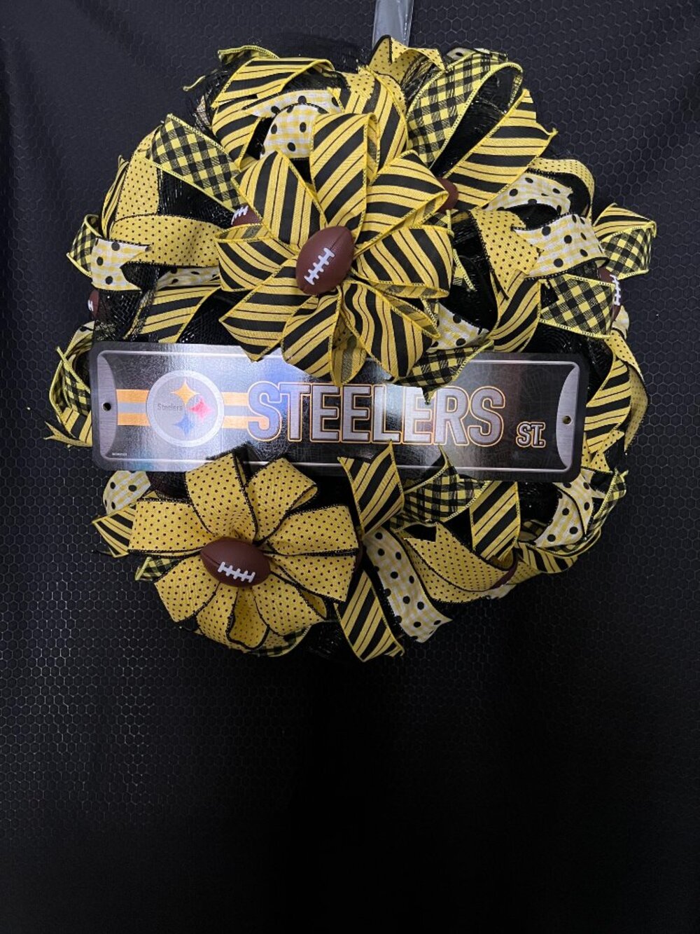 Pittsburg Steelers Deco Mesh Football Wreath